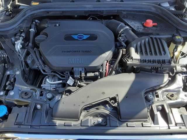 BMW MINI COOPER D 5DOOR 2019 Image 31