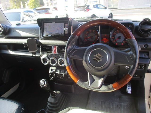 SUZUKI JIMNY 4WD 2018 Image 31