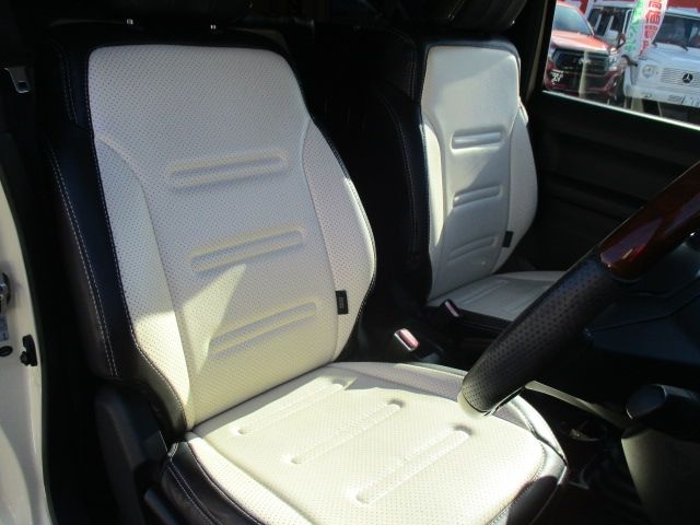 SUZUKI JIMNY 4WD 2018 Image 31