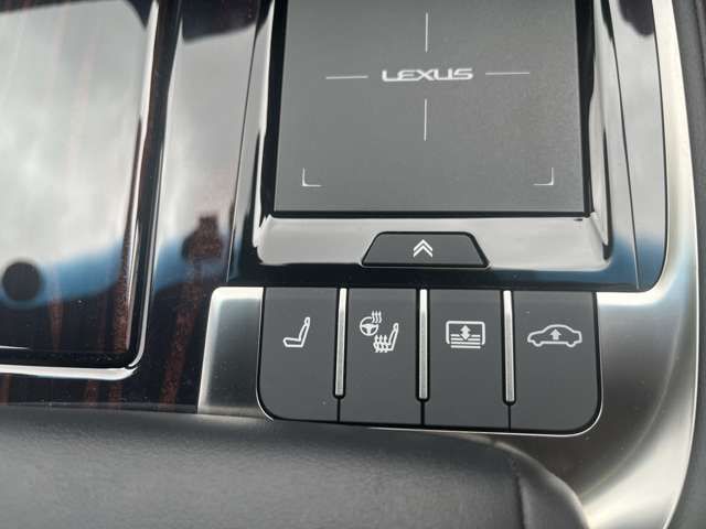 TOYOTA LEXUS LS500 2021 Image 31