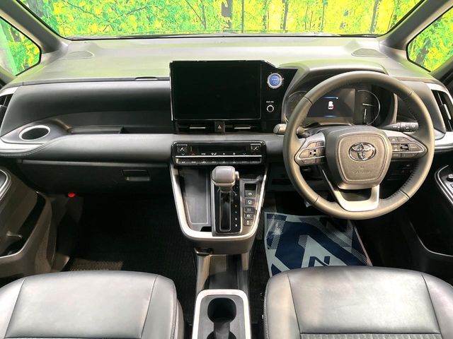 TOYOTA NOAH HYBRID 2023 Image 31