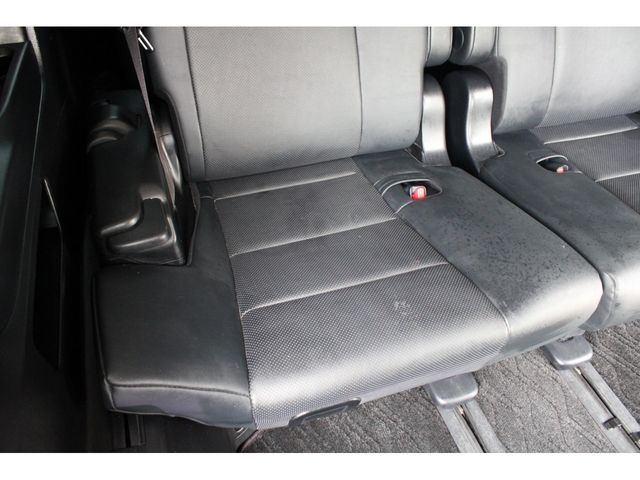 TOYOTA ALPHARD 2019 Image 31