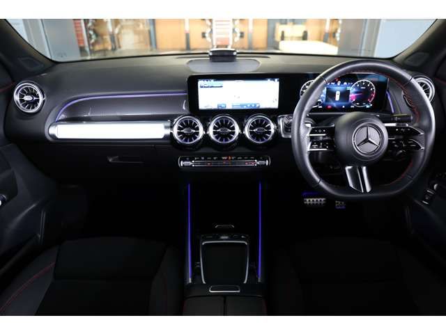 MERCEDES BENZ GLB 2025 Image 31