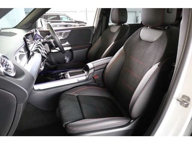 MERCEDES BENZ GLB 2025 Image 31