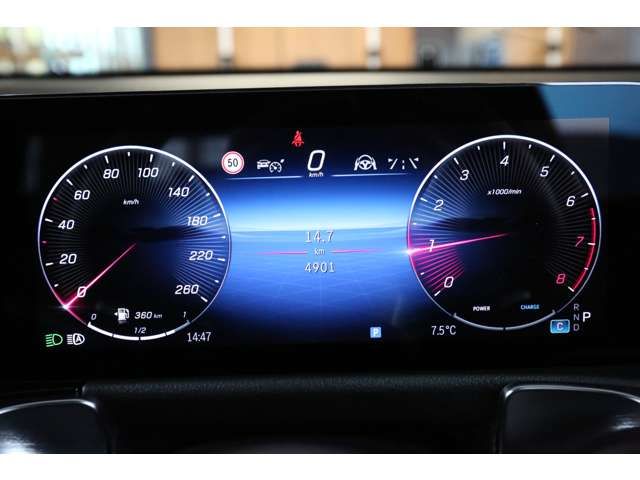 MERCEDES BENZ GLB 2025 Image 31