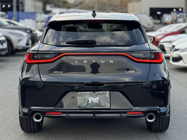 TOYOTA LEXUS LBX 2025 Image 31