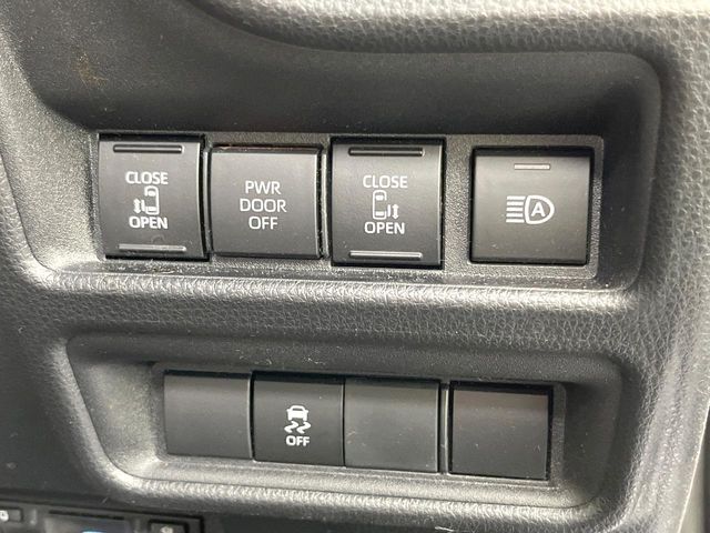 TOYOTA SIENTA HYBRID 2025 Image 31