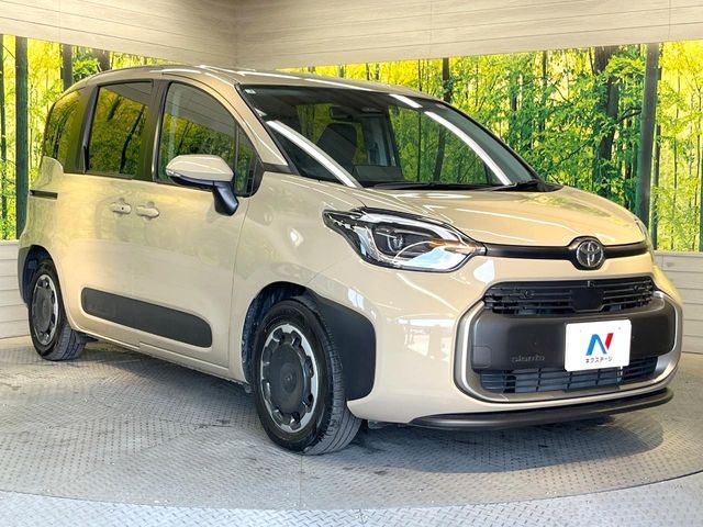 TOYOTA SIENTA HYBRID 2025 Image 31