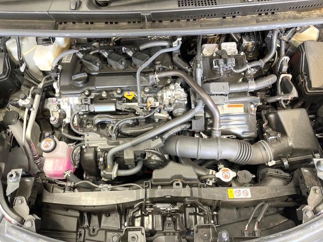 TOYOTA SIENTA HYBRID 2025 Image 31