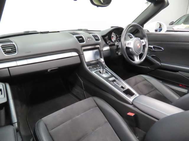 PORSCHE BOXSTER S 2015 Image 31