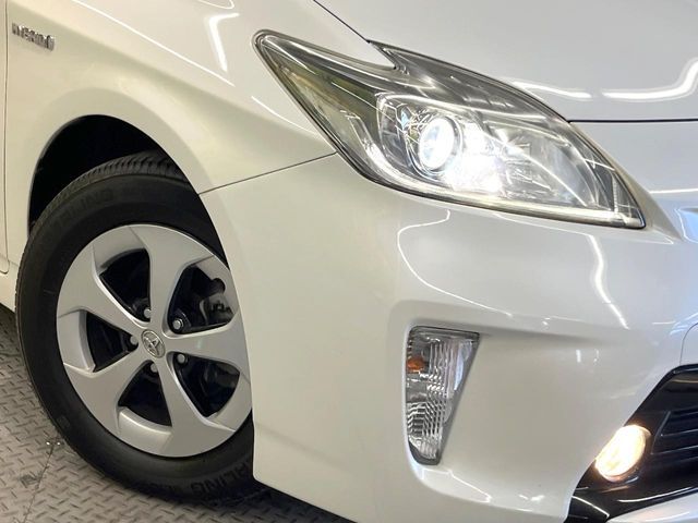TOYOTA PRIUS 2013 Image 31