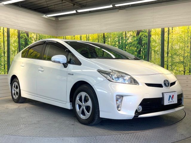 TOYOTA PRIUS 2013 Image 31