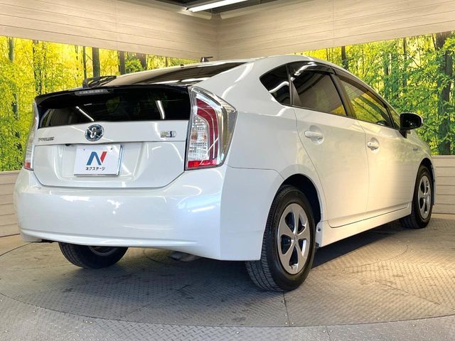 TOYOTA PRIUS 2013 Image 31