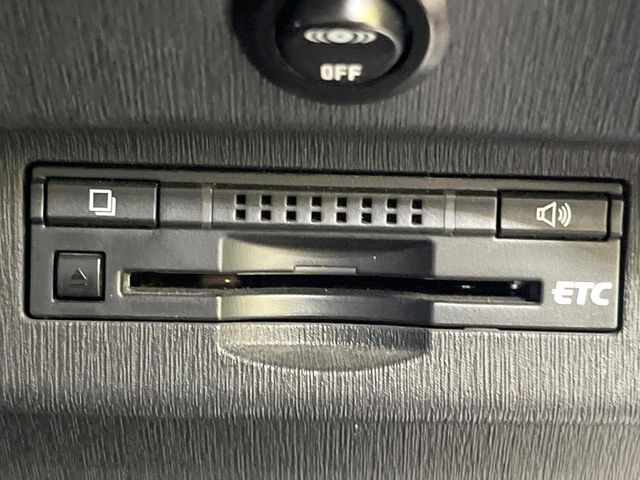 TOYOTA PRIUS 2013 Image 31