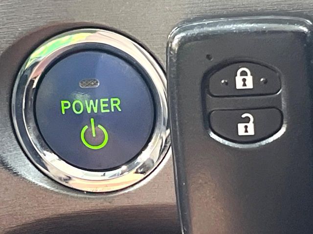 TOYOTA PRIUS 2013 Image 31