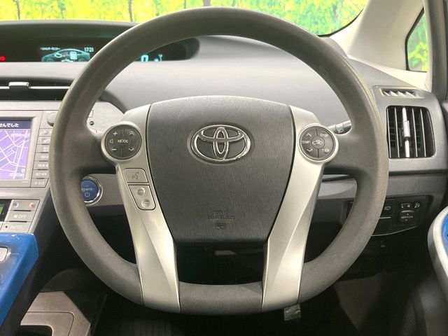 TOYOTA PRIUS 2013 Image 31