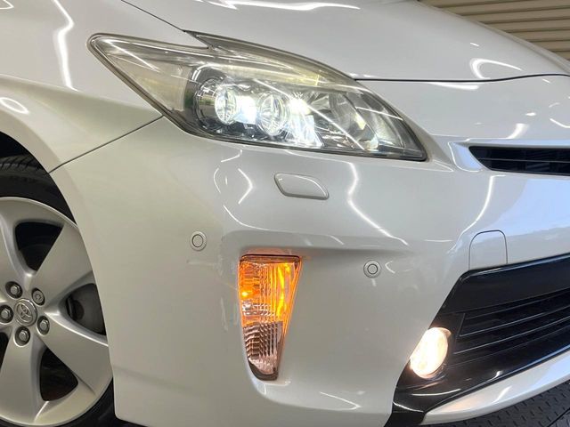 TOYOTA PRIUS 2013 Image 31
