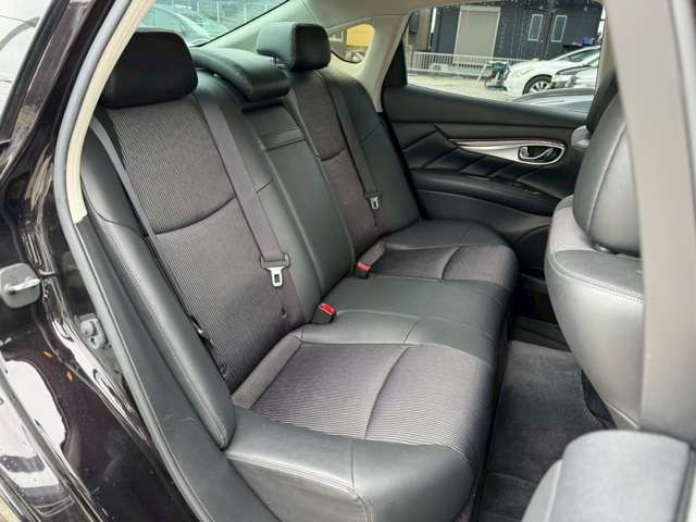 NISSAN FUGA 2015 Image 31