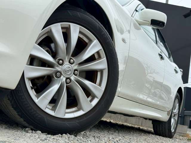 NISSAN FUGA 2010 Image 31