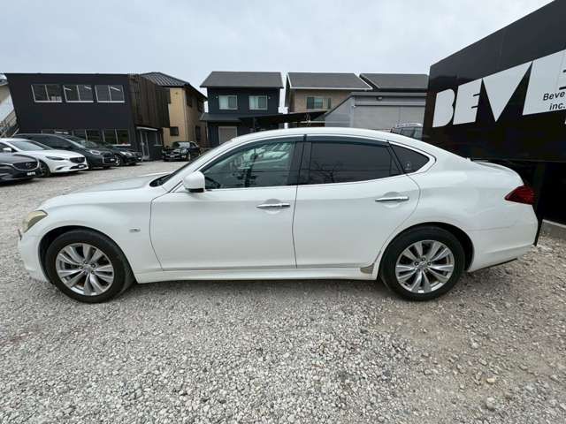 NISSAN FUGA 2010 Image 31