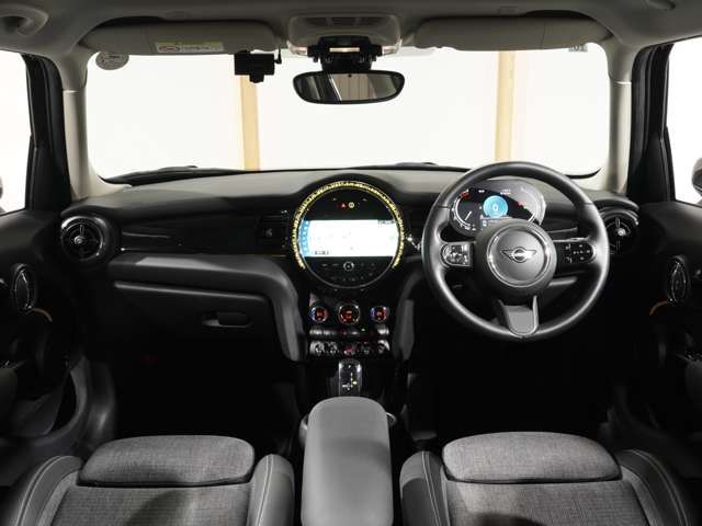 BMW MINI COOPER D 5DOOR 2021 Image 31