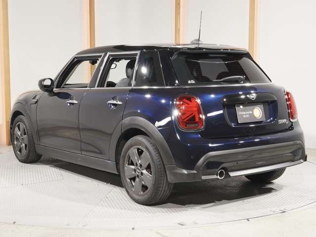 BMW MINI COOPER D 5DOOR 2021 Image 31