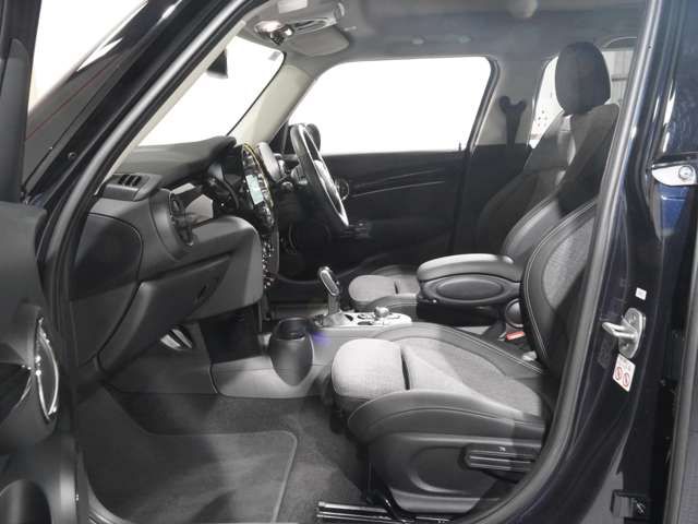 BMW MINI COOPER D 5DOOR 2021 Image 31