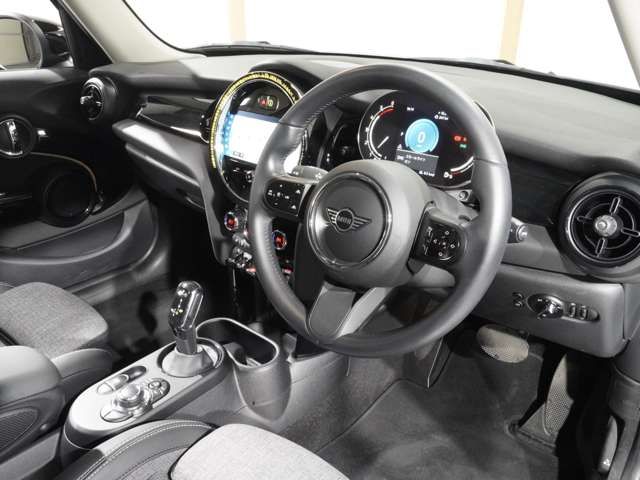 BMW MINI COOPER D 5DOOR 2021 Image 31
