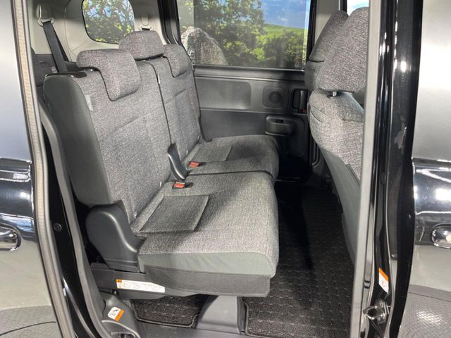 TOYOTA SIENTA HYBRID 2025 Image 31