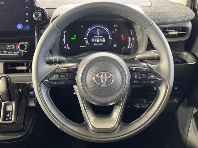 TOYOTA SIENTA HYBRID 2025 Image 31