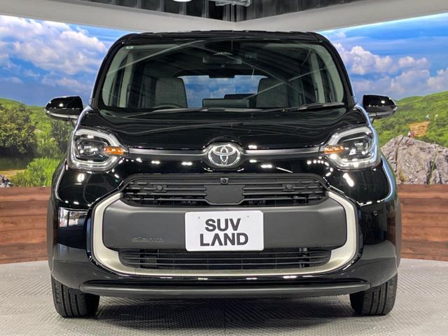 TOYOTA SIENTA HYBRID 2025 Image 31