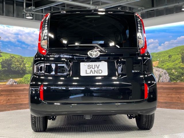 TOYOTA SIENTA HYBRID 2025 Image 31