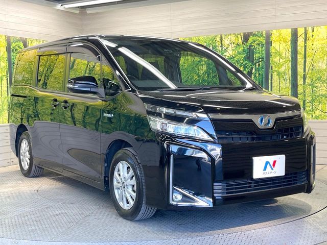 TOYOTA VOXY HYBRID 2018 Image 31