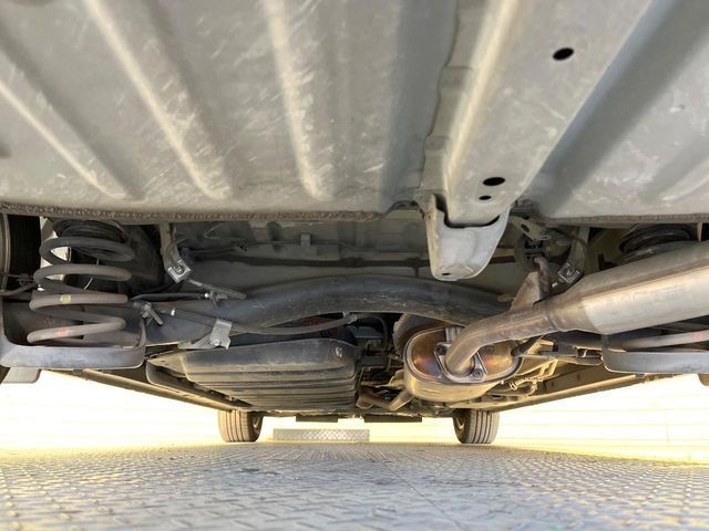 TOYOTA VOXY HYBRID 2018 Image 31