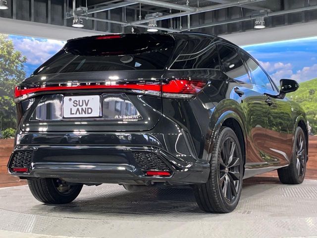 TOYOTA LEXUS RX500H 2023 Image 31