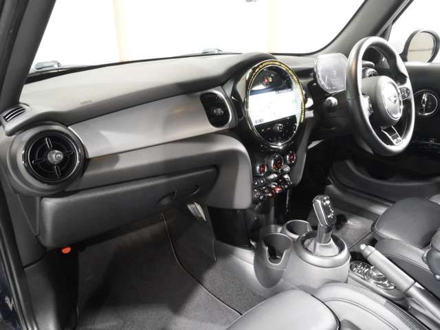 BMW MINI COOPER S 5DOOR 2021 Image 31