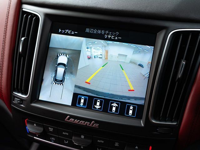 MASERATI LEVANTE 2018 Image 31