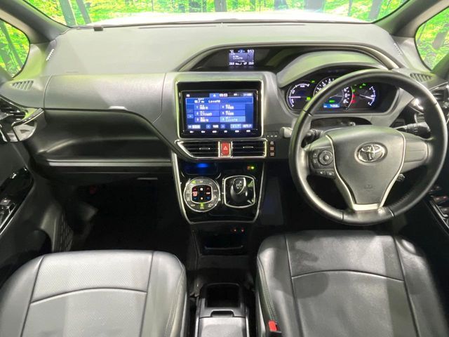 TOYOTA VOXY HYBRID 2020 Image 31