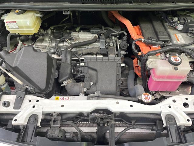 TOYOTA VOXY HYBRID 2020 Image 31