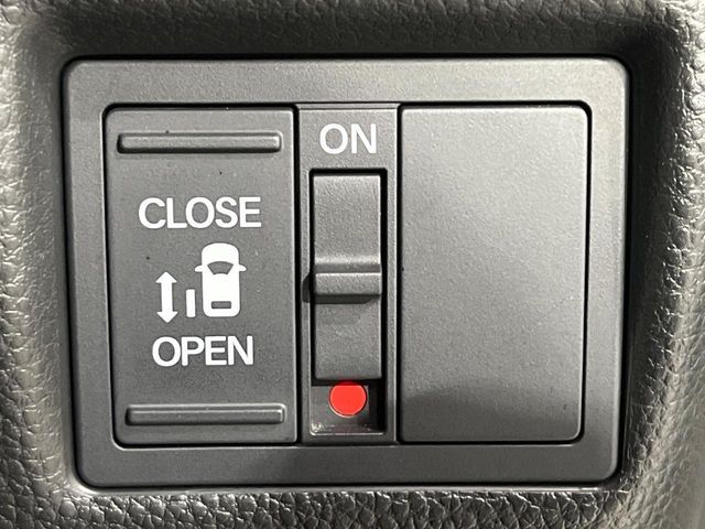 HONDA N BOX CUSTOM 4WD 2018 Image 31