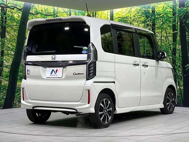 HONDA N BOX CUSTOM 4WD 2018 Image 31