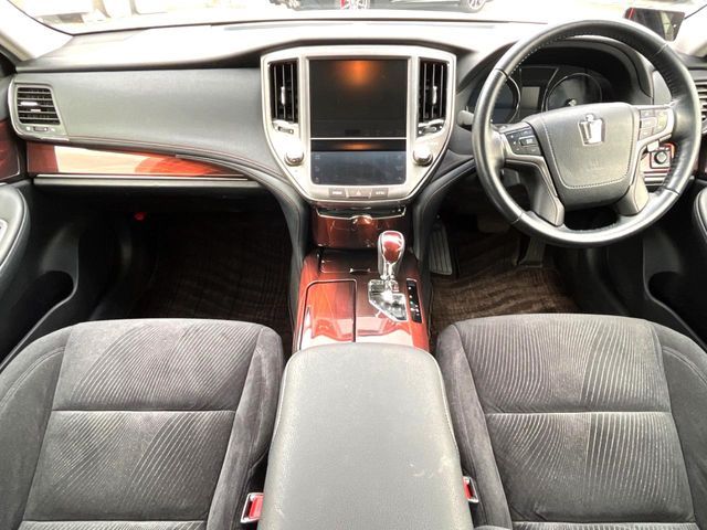 TOYOTA CROWN SEDAN HYBRID 2015 Image 31