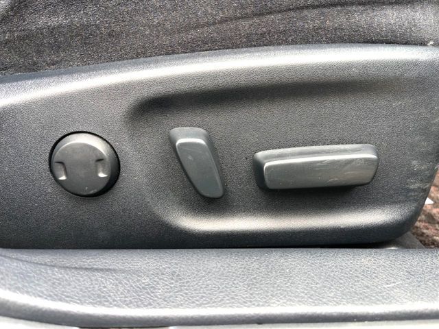 TOYOTA CROWN SEDAN HYBRID 2015 Image 31