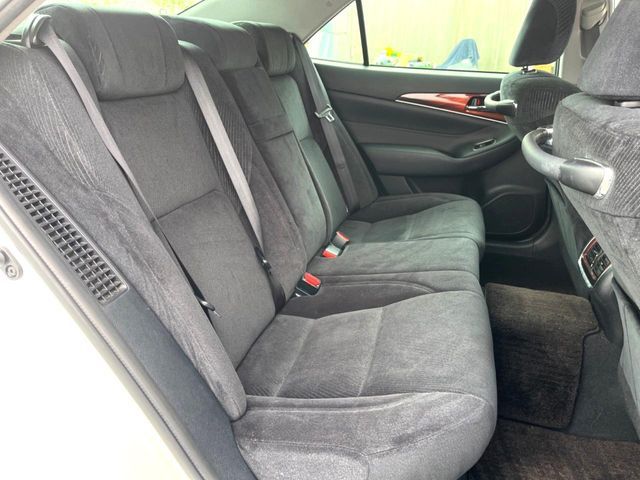 TOYOTA CROWN SEDAN HYBRID 2015 Image 31