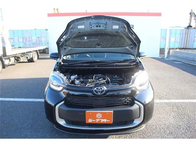TOYOTA SIENTA HYBRID 2025 Image 31