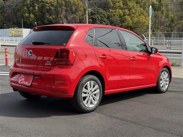 VOLKSWAGEN POLO 2018 Image 31