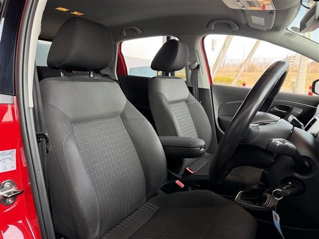 VOLKSWAGEN POLO 2018 Image 31