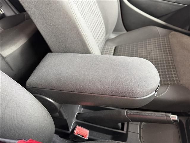 VOLKSWAGEN POLO 2018 Image 31