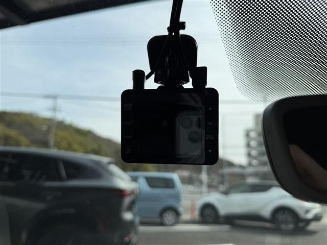 VOLKSWAGEN POLO 2018 Image 31