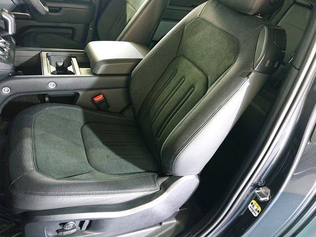 ROVER DEFENDER 2024 Image 31